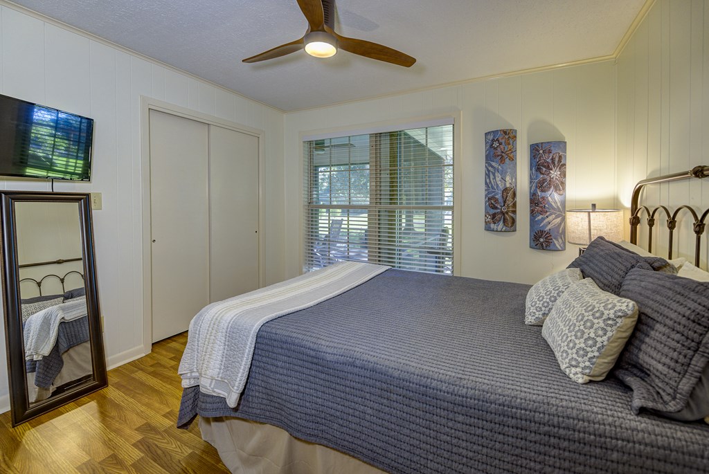 300 Wells Property Photo 36