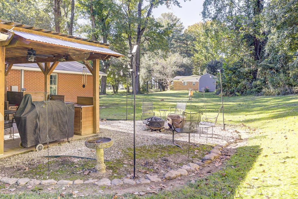 300 Wells Property Photo 40