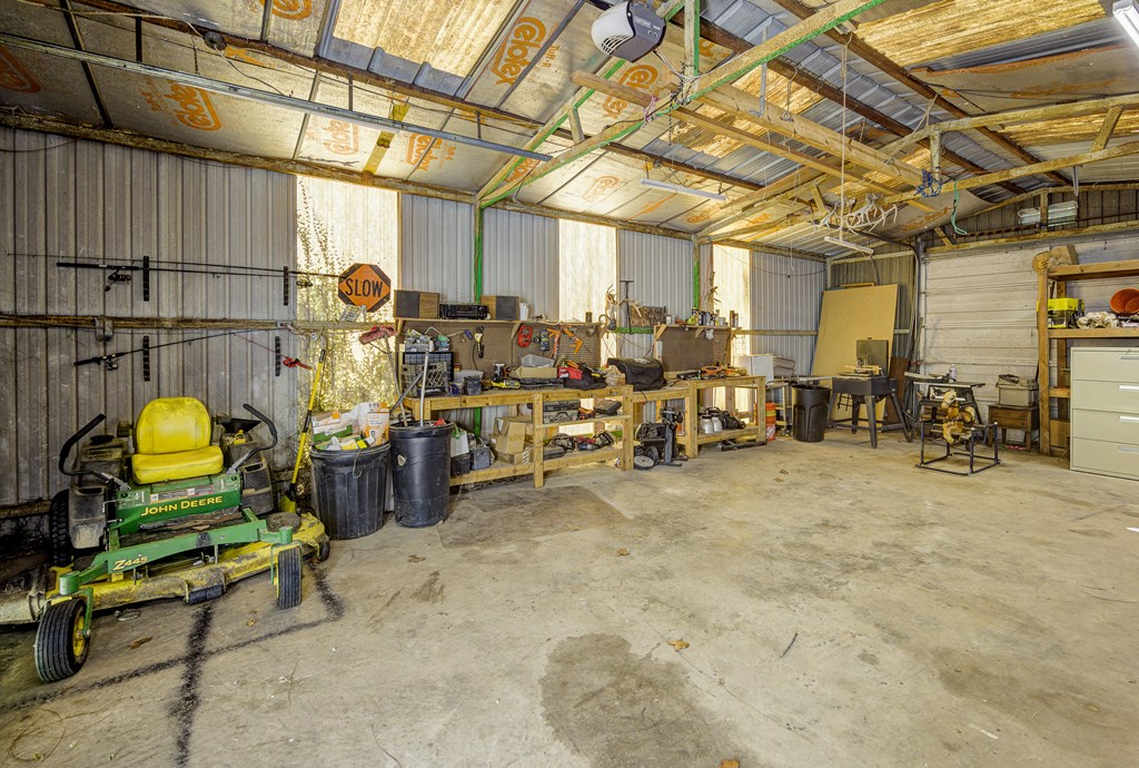 300 Wells Property Photo 43