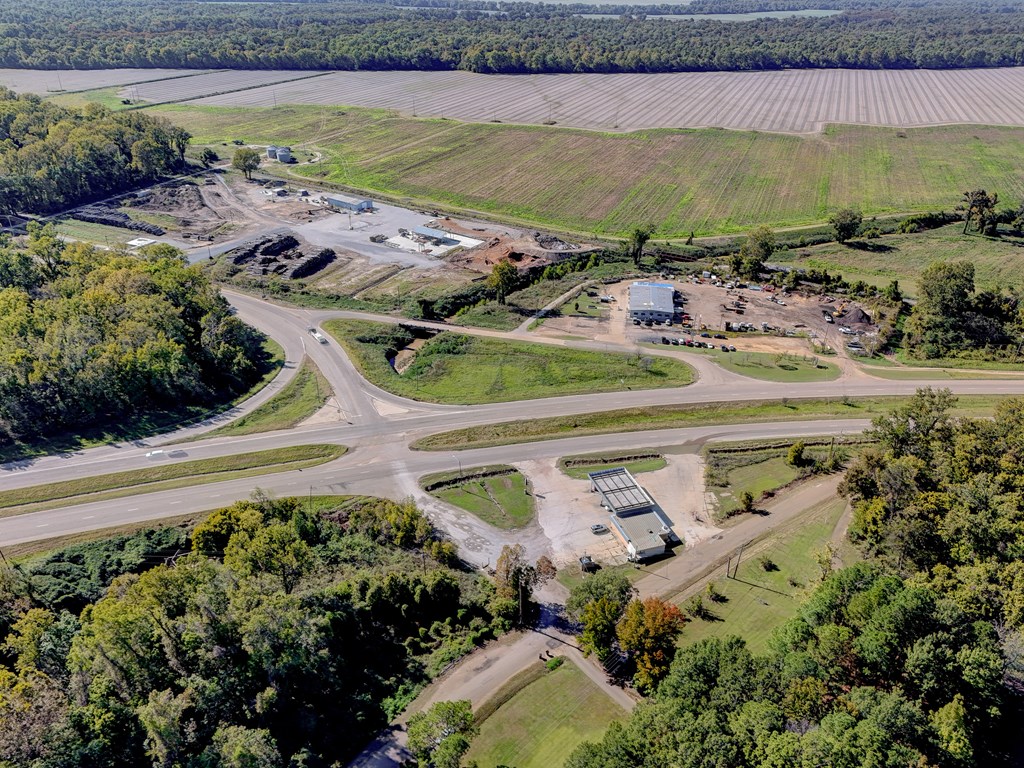 300 Wells Property Photo 47