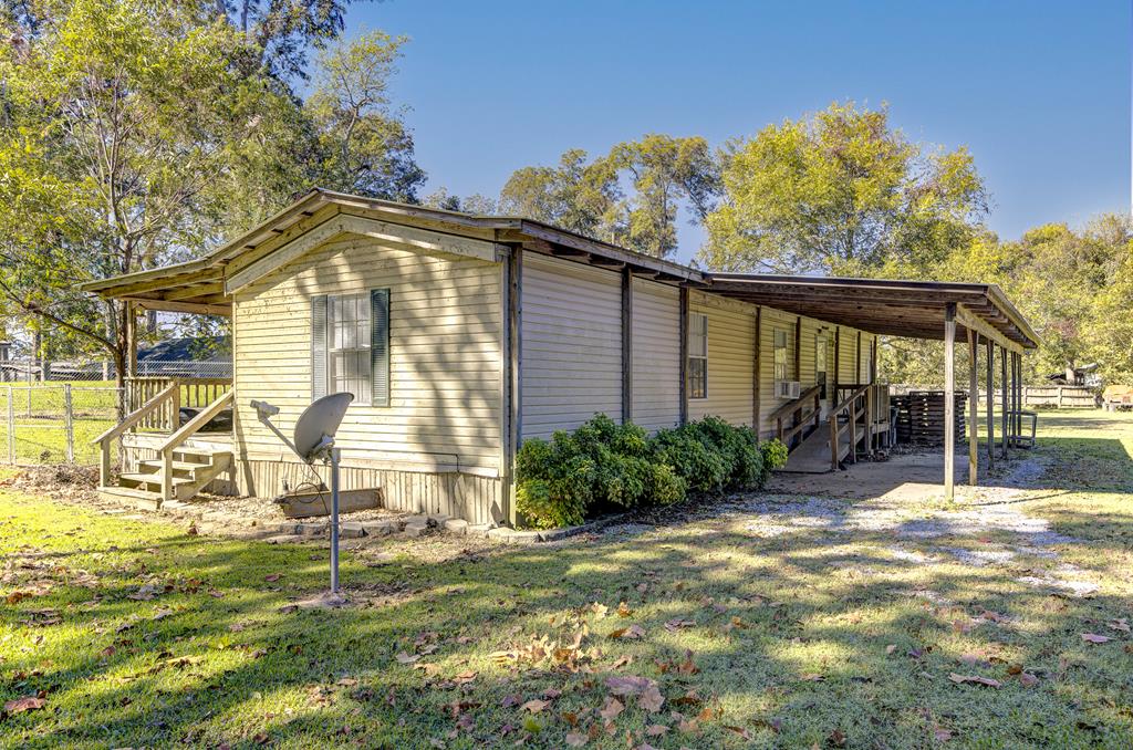 156 Pine Tree Property Photo 1