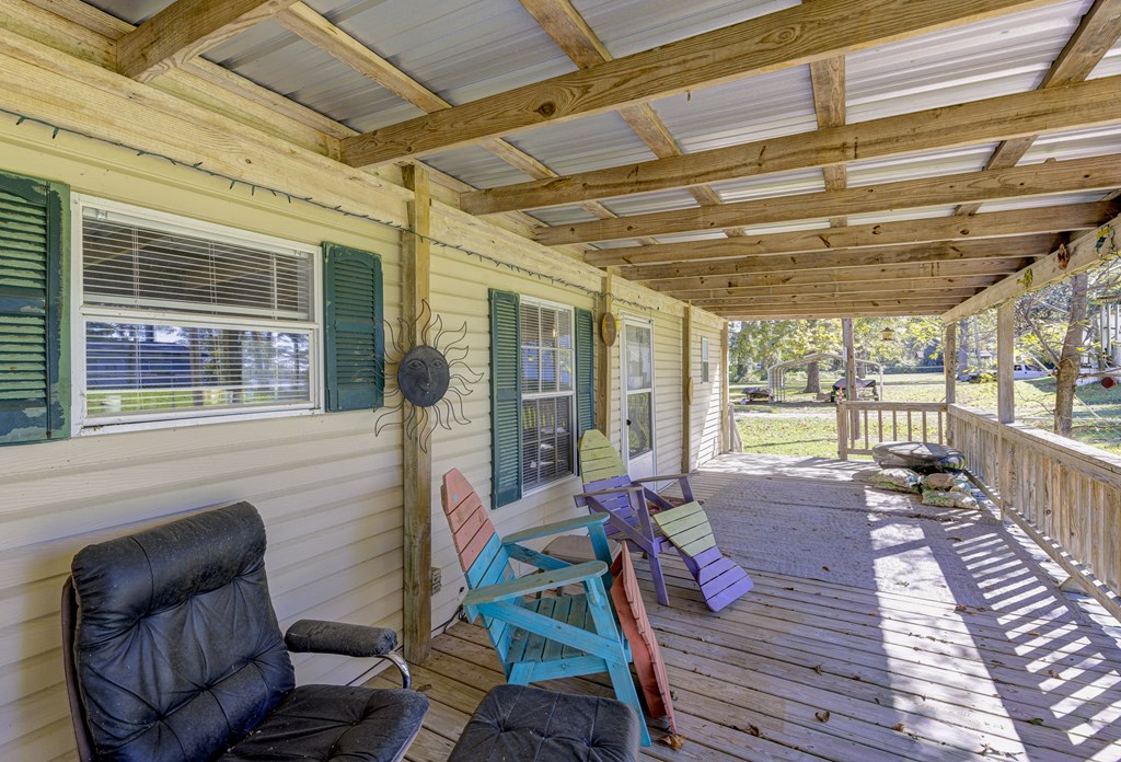 156 Pine Tree Property Photo 7