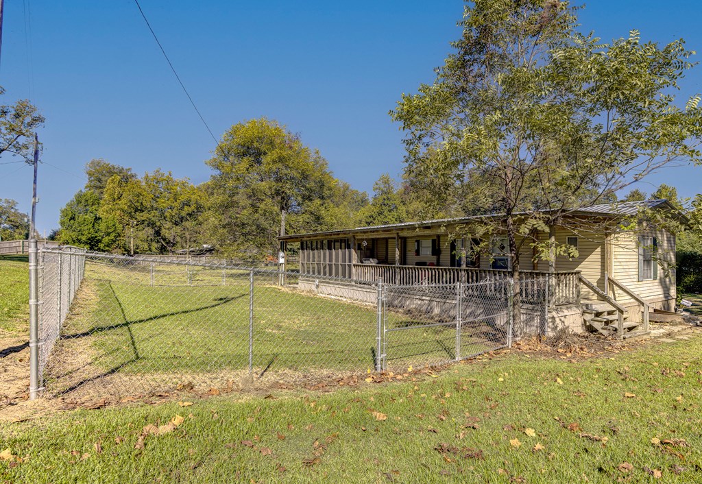 156 Pine Tree Property Photo 8