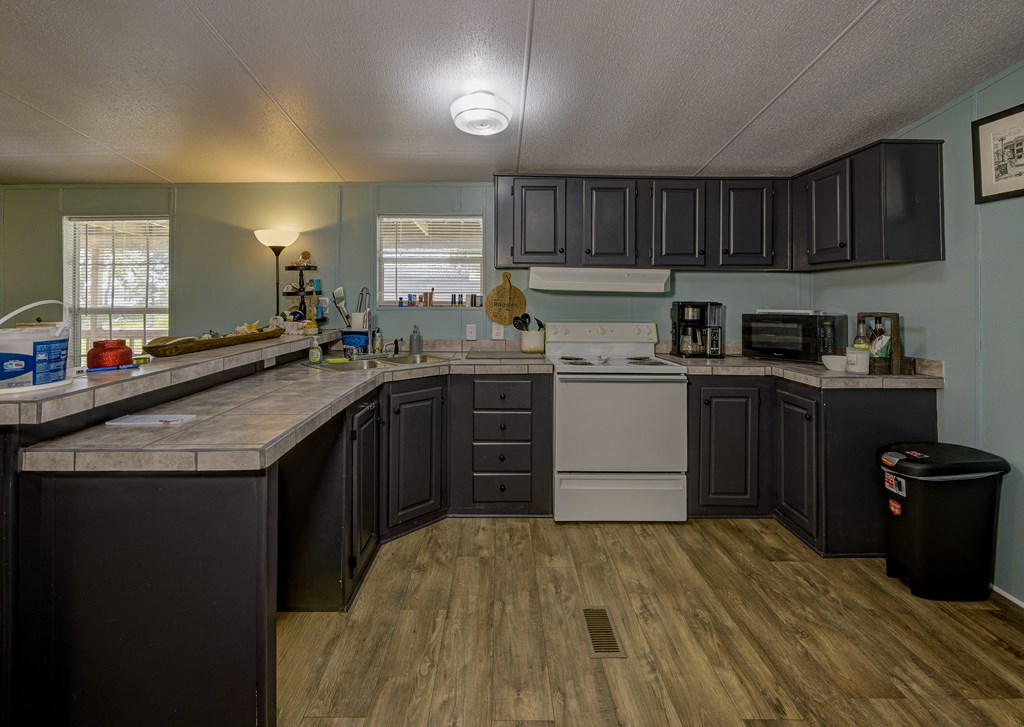 156 Pine Tree Property Photo 11