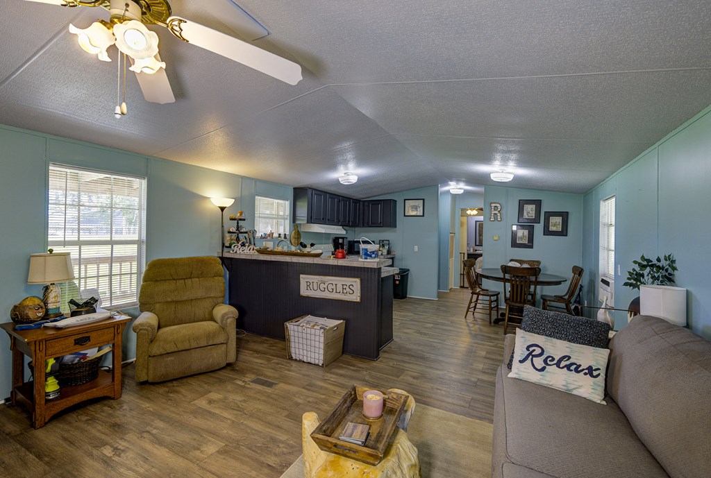 156 Pine Tree Property Photo 12