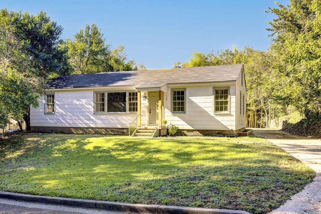 129 Autumn Dr Property Photo 1