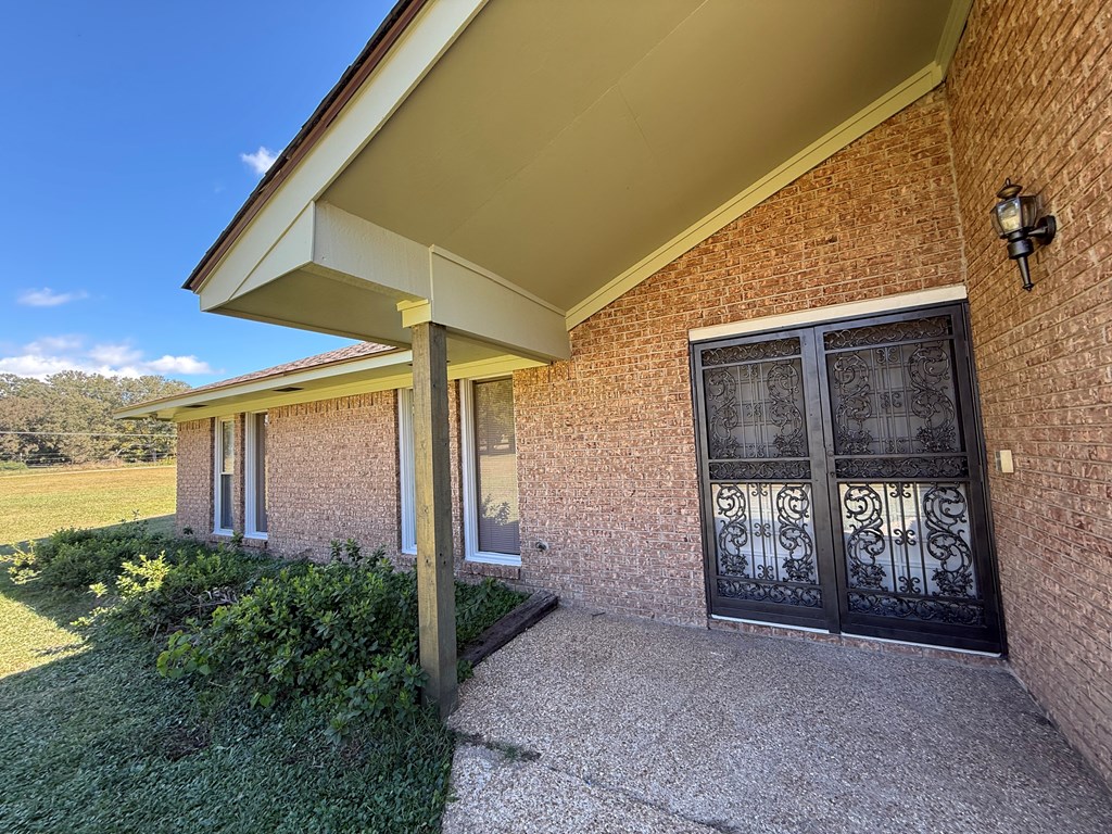 421 Allen Place Property Photo 4