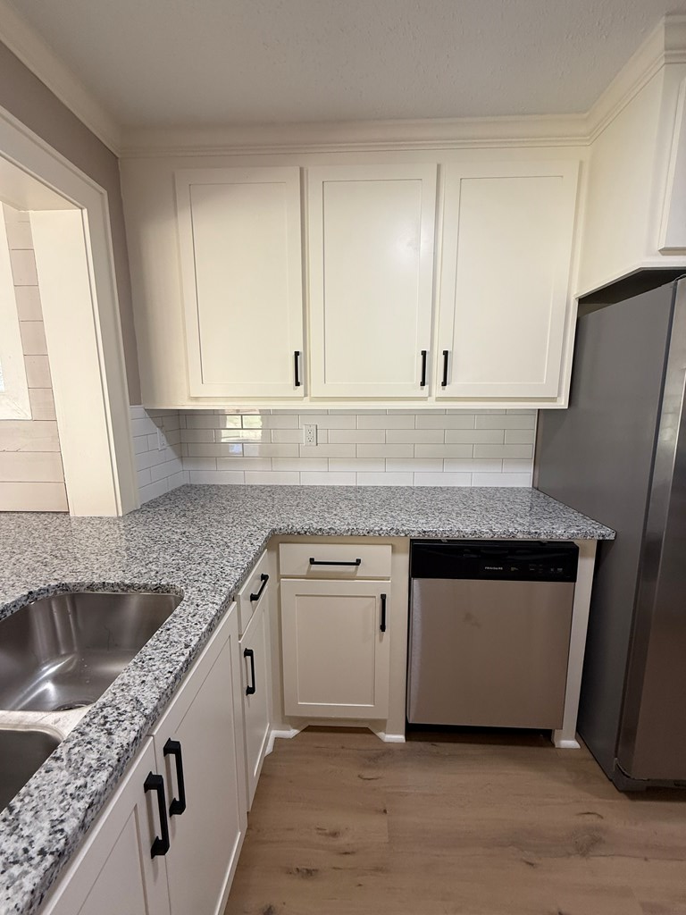 421 Allen Place Property Photo 23