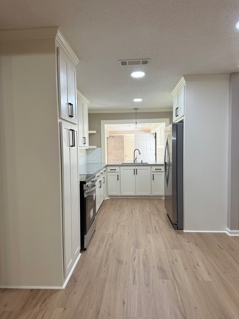 421 Allen Place Property Photo 24