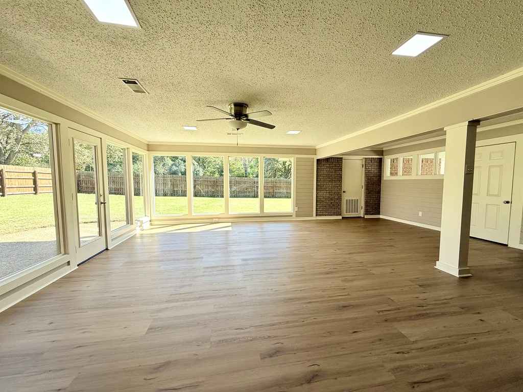 421 Allen Place Property Photo 28