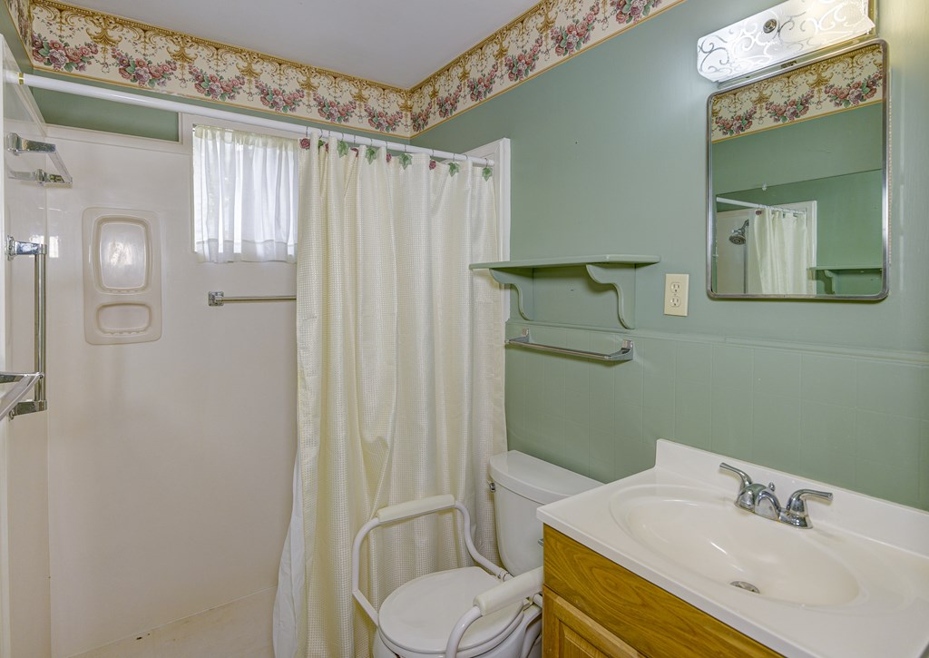 122 Bellwood Drive Property Photo 17