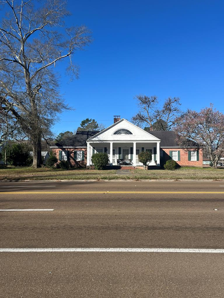 1102 Church Property Photo 1