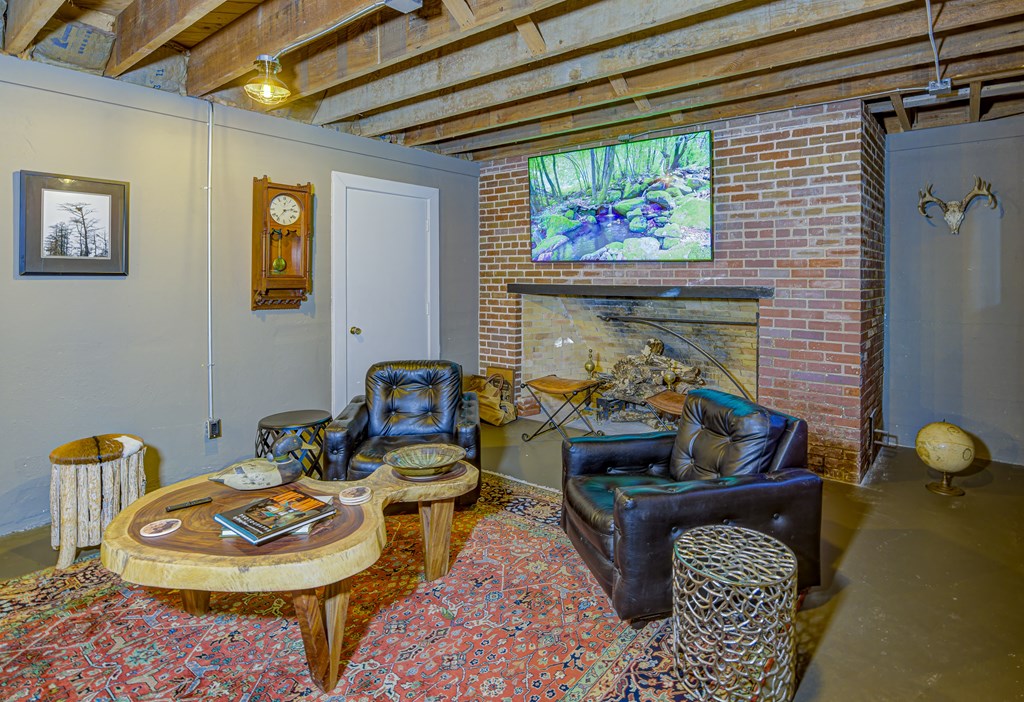 8 Glenwood Circle Property Photo 47