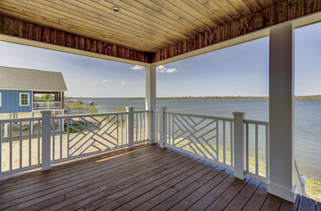 2410 Eagle Lake Shore Road Property Photo 3