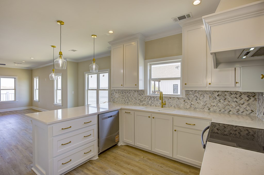 2410 Eagle Lake Shore Road Property Photo 14