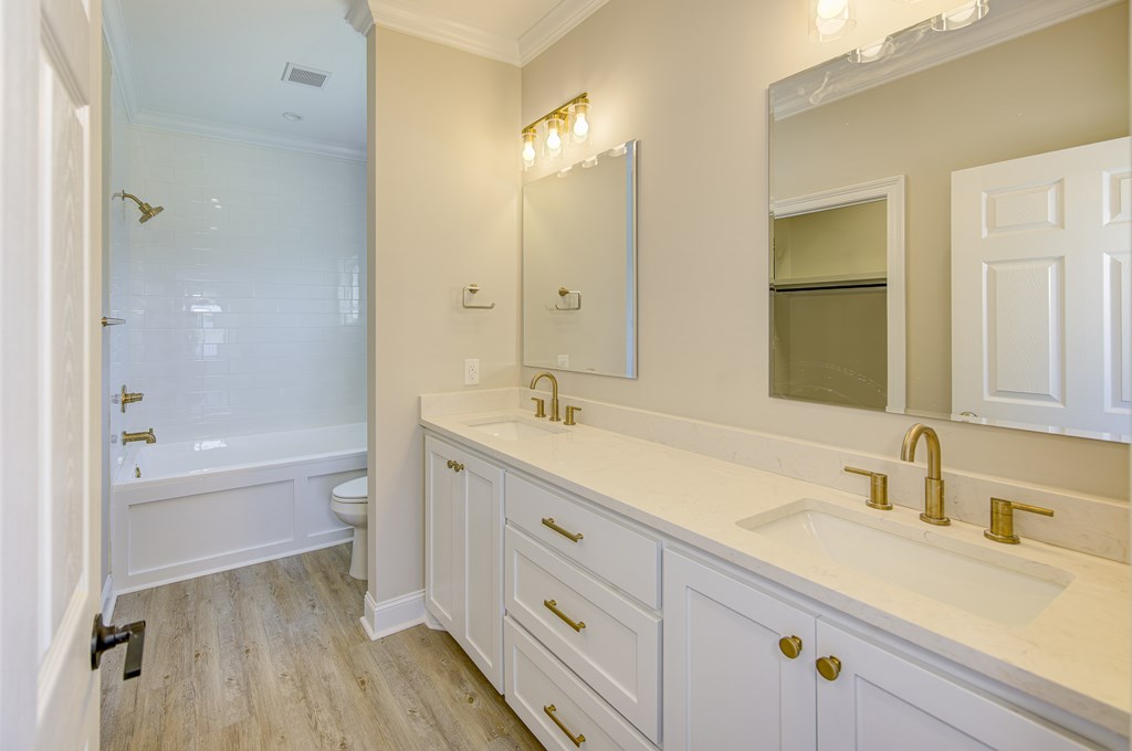 2410 Eagle Lake Shore Road Property Photo 20