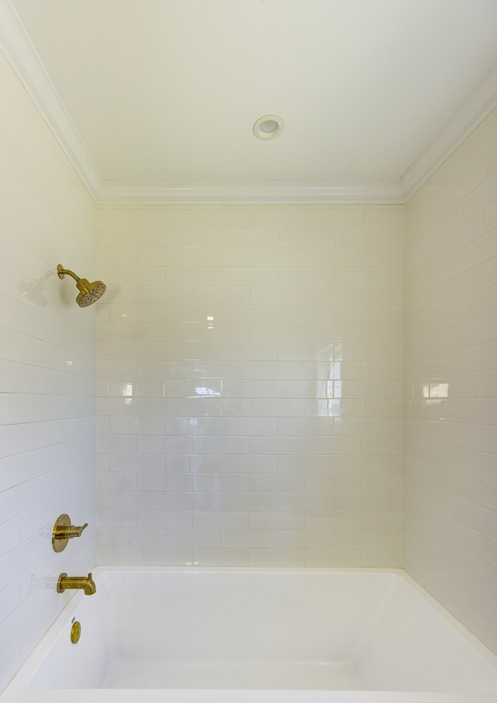 2410 Eagle Lake Shore Road Property Photo 23
