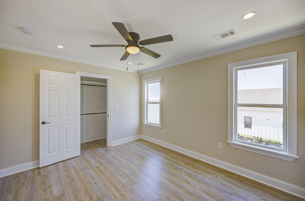 2410 Eagle Lake Shore Road Property Photo 28