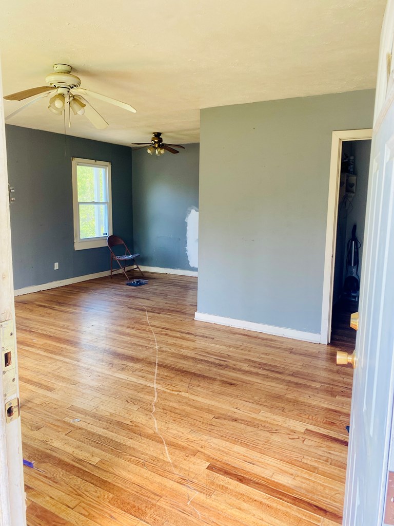 1417 East Ave Property Photo 2
