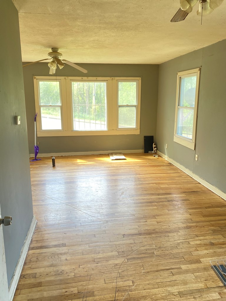 1417 East Ave Property Photo 3