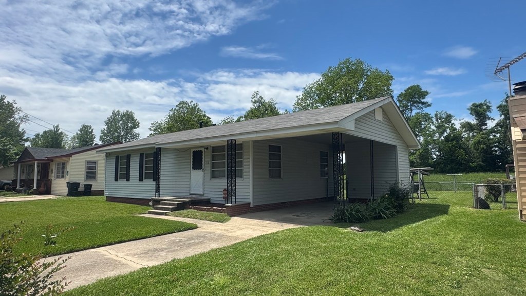 110 Short Property Photo 2