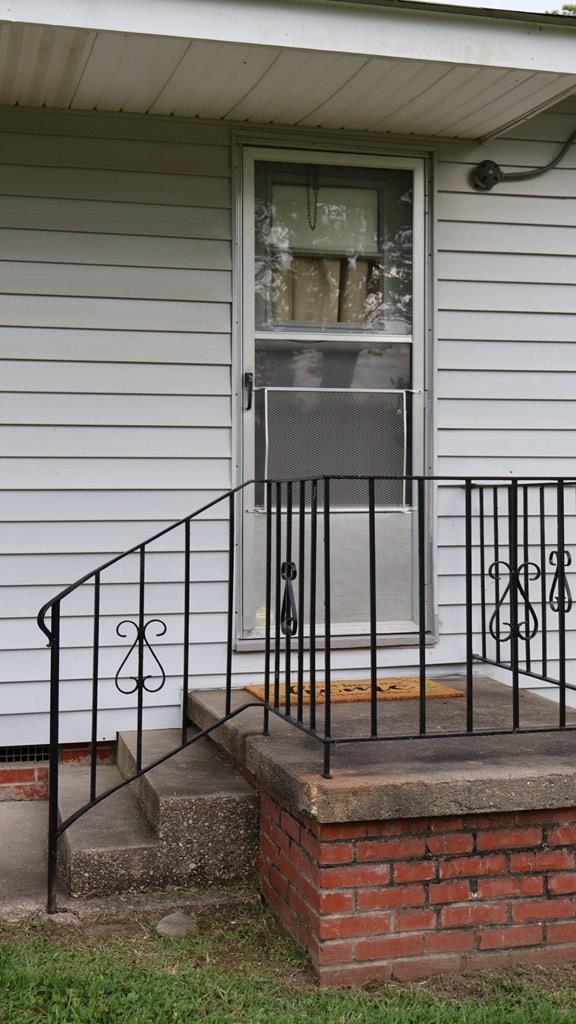 110 Short Property Photo 5
