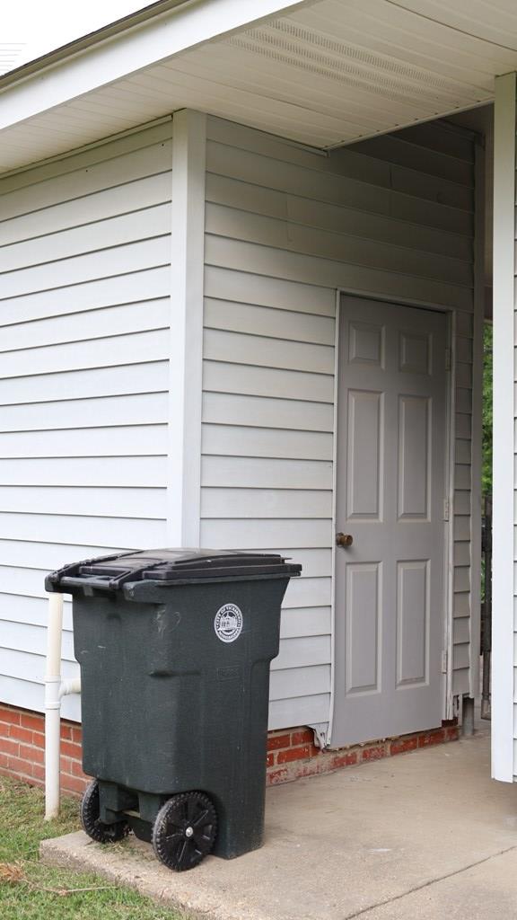 110 Short Property Photo 6