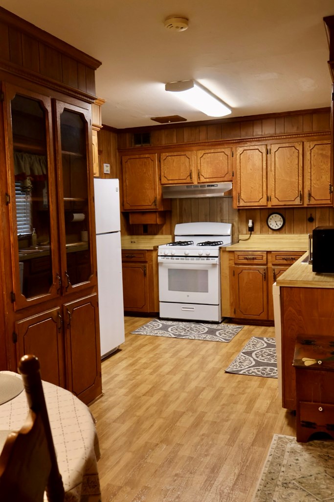 110 Short Property Photo 7
