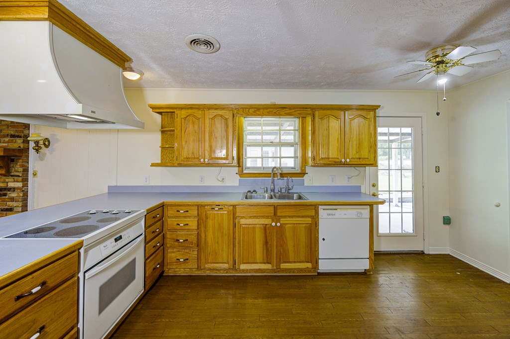412 Allen Pl Property Photo 7