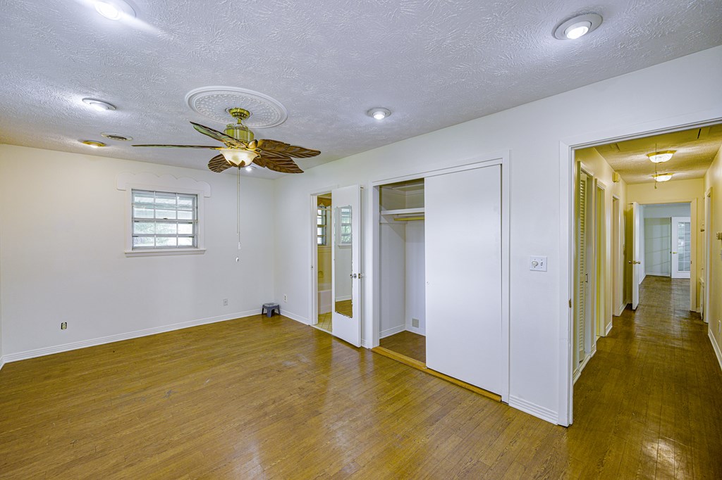 412 Allen Pl Property Photo 19