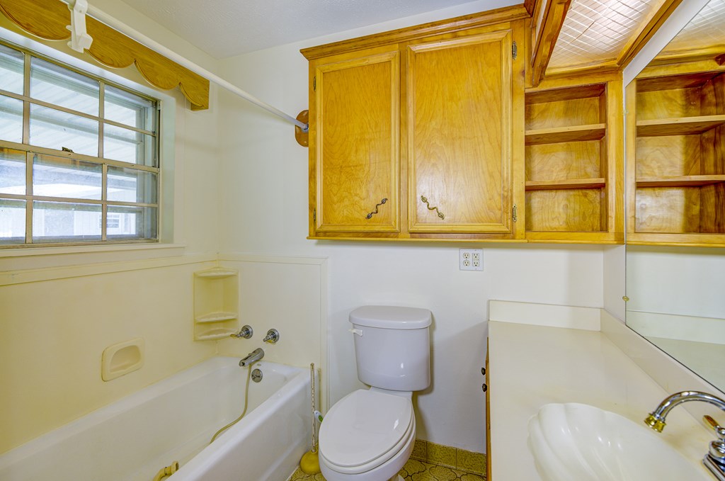 412 Allen Pl Property Photo 22