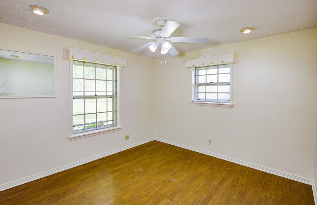 412 Allen Pl Property Photo 24