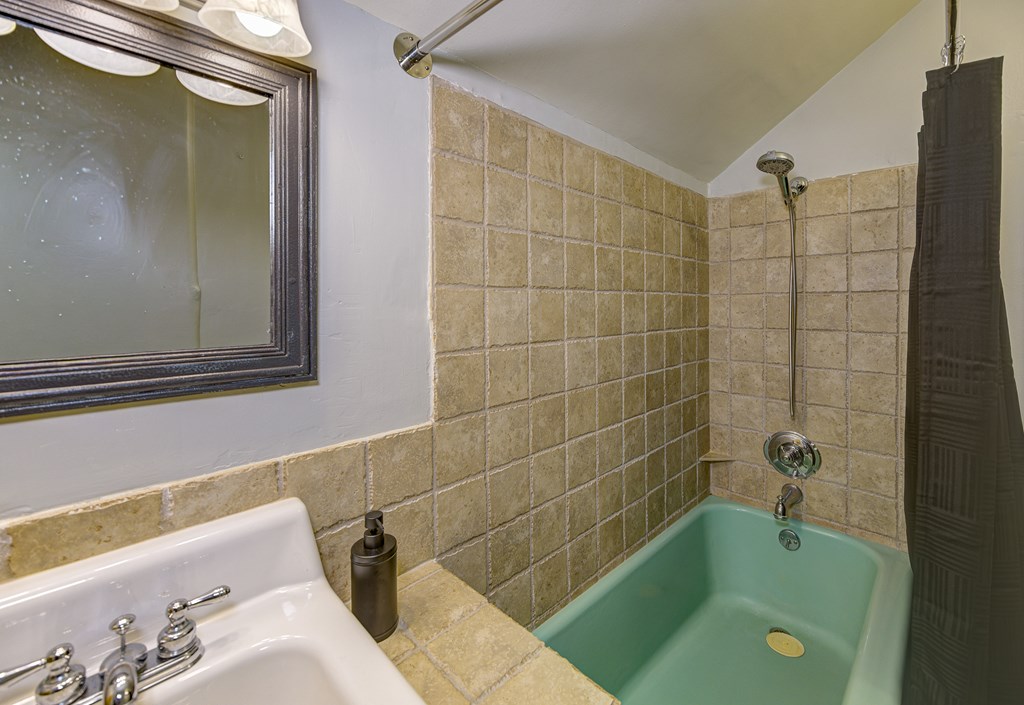 2200 Wilson St Property Photo 25