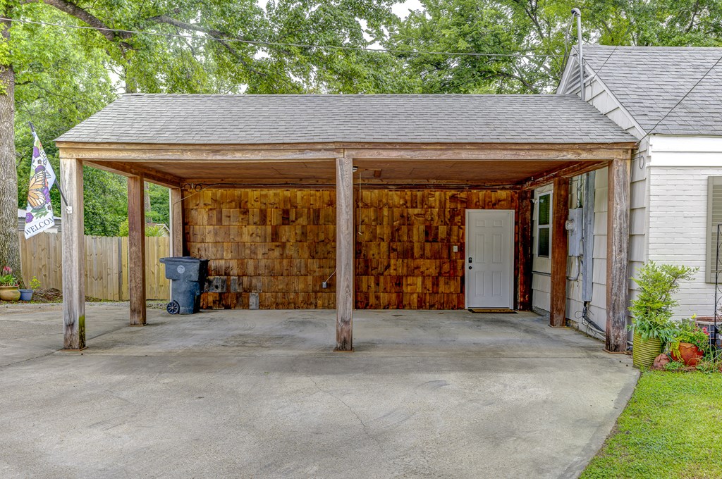 2200 Wilson St Property Photo 38