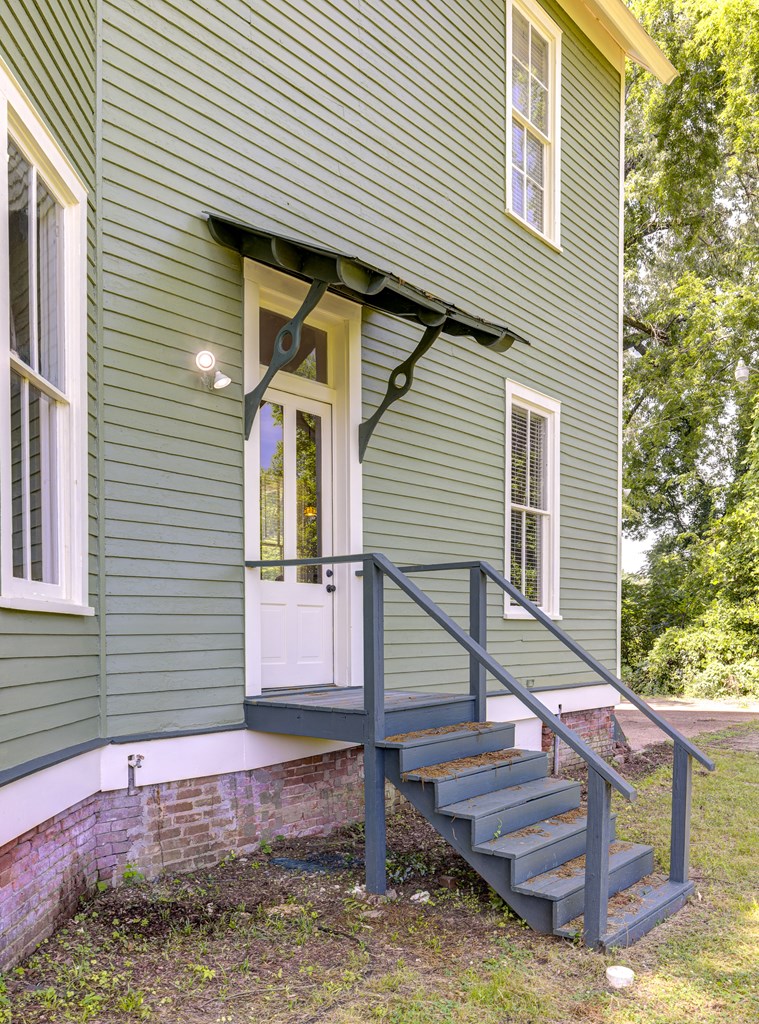 2234 Drummond Street Property Photo 51