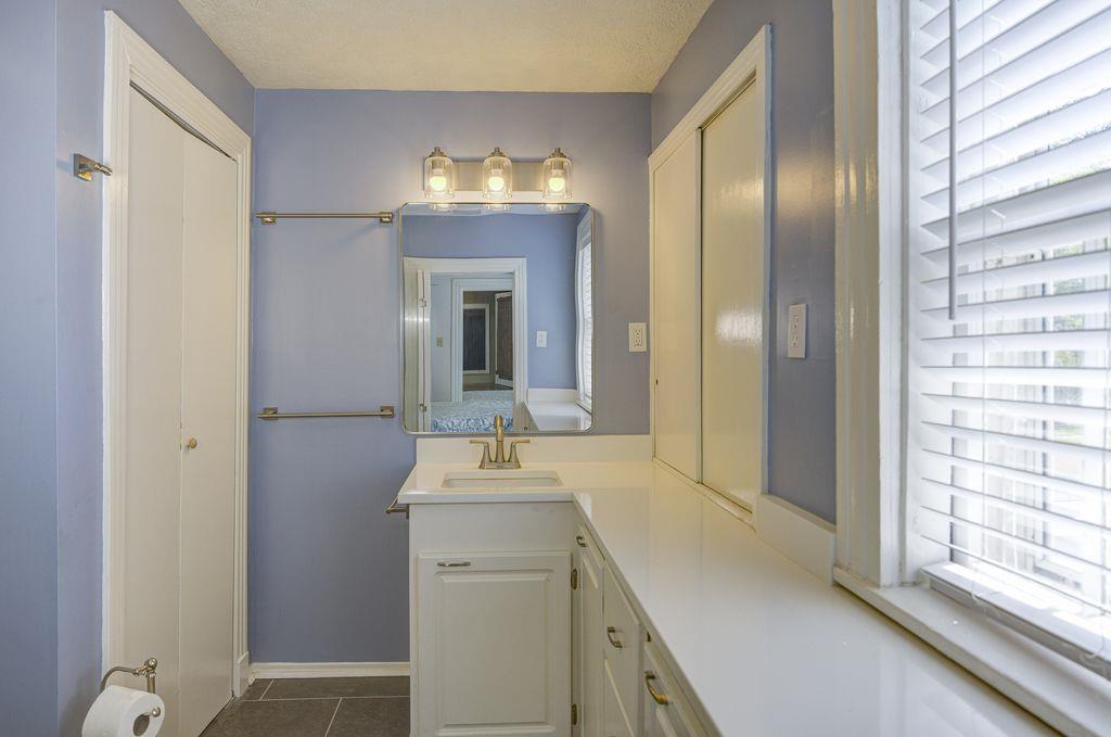 1600 Vicklan Street Property Photo 21