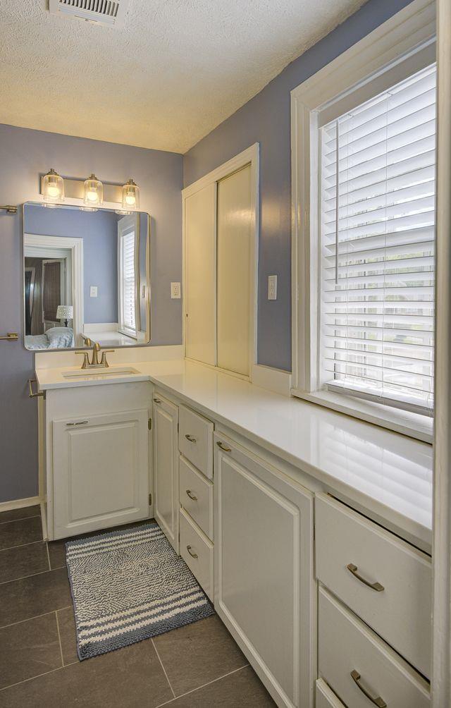 1600 Vicklan Street Property Photo 23