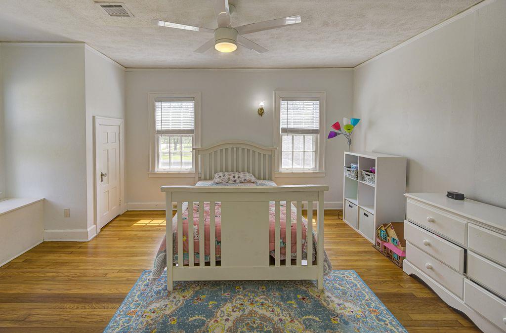 1600 Vicklan Street Property Photo 25