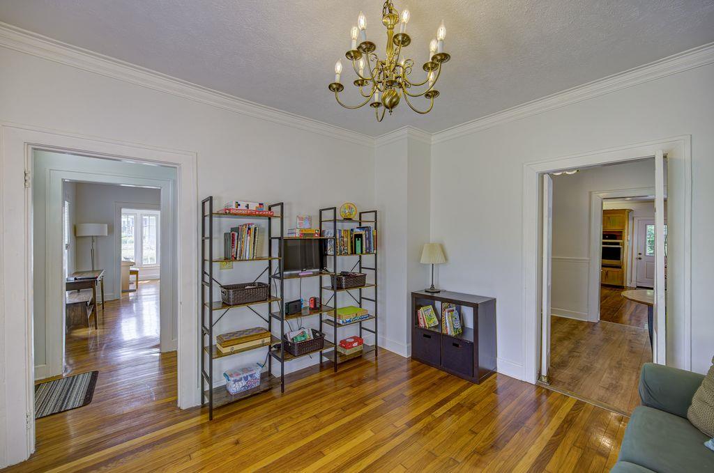 1600 Vicklan Street Property Photo 28