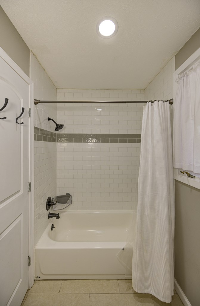 110 Bellaire Dr Property Photo 26