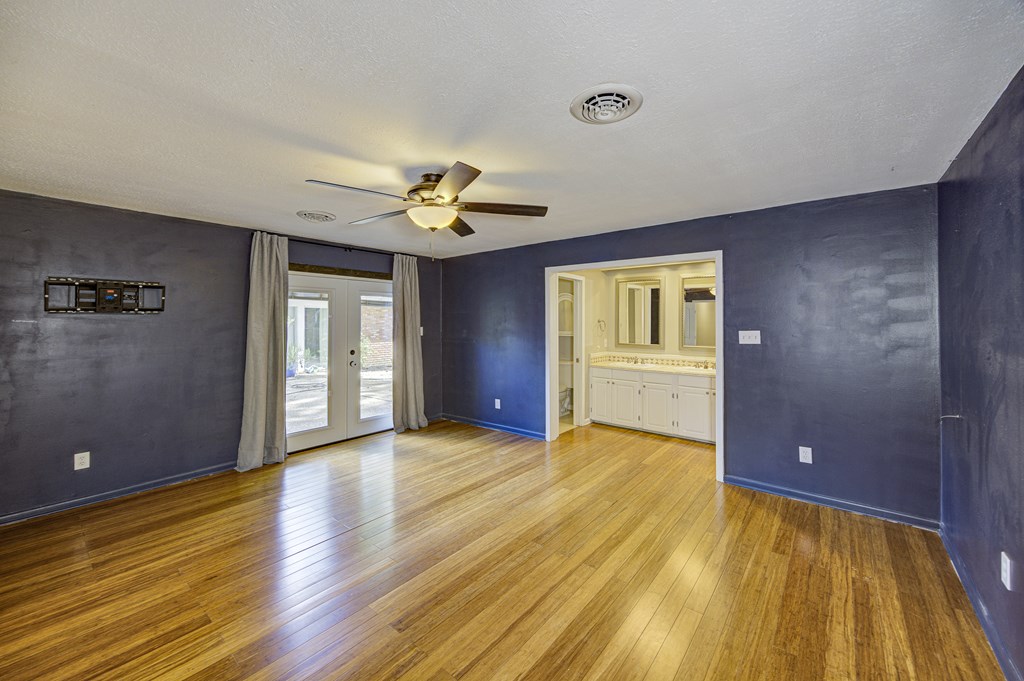 110 Bellaire Dr Property Photo 32