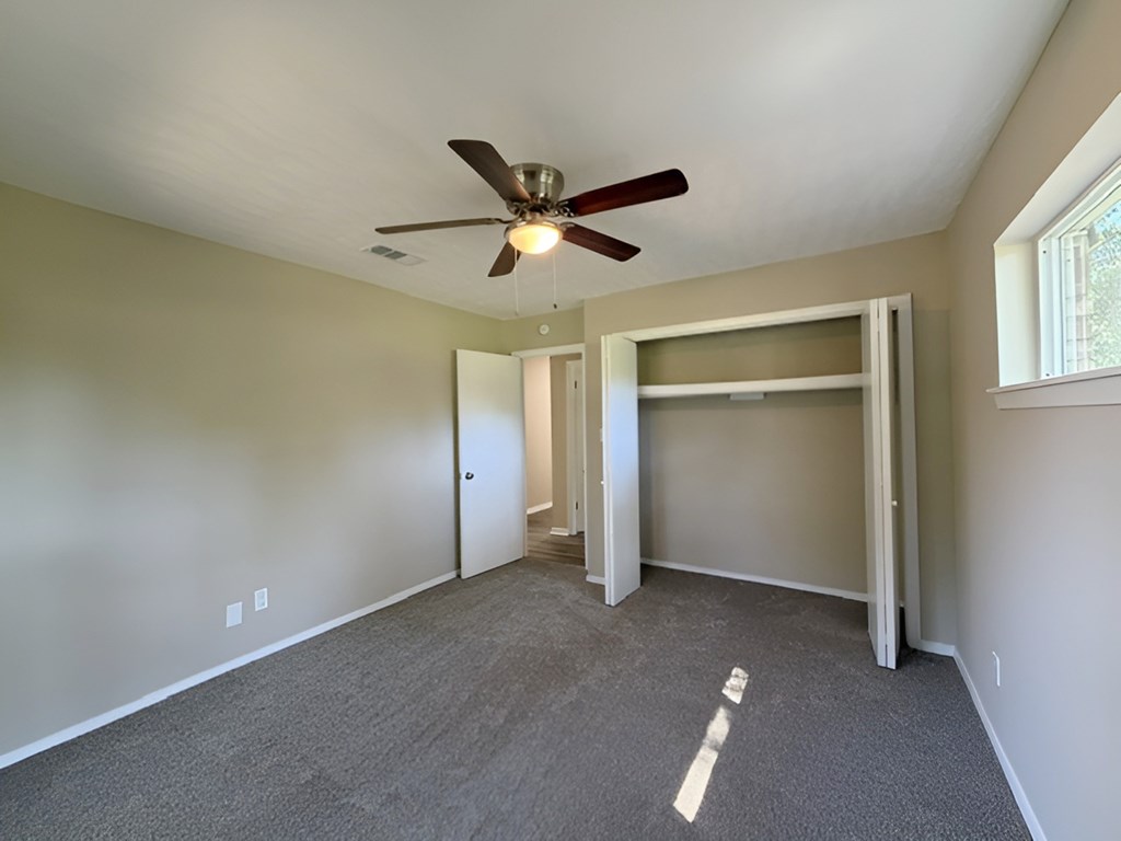 910 Newitt Vick Dr Property Photo 25
