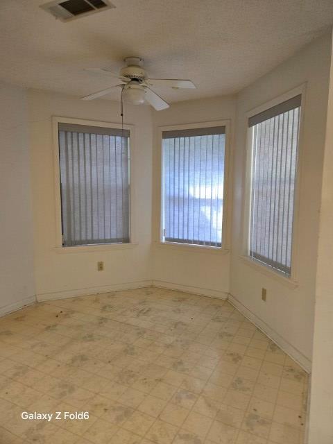 1051 Briarwood Dr Property Photo 9