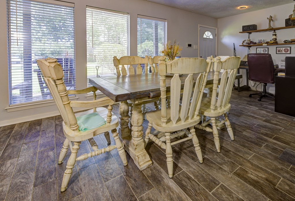 4 Biedenharn Dr Property Photo 12