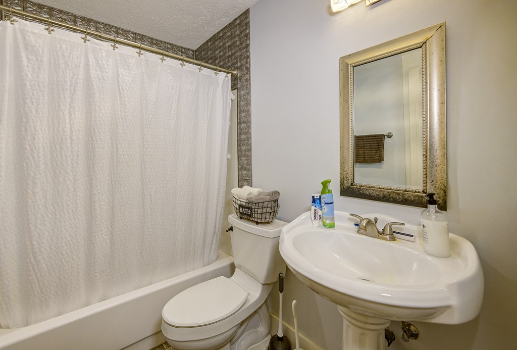4 Biedenharn Dr Property Photo 24