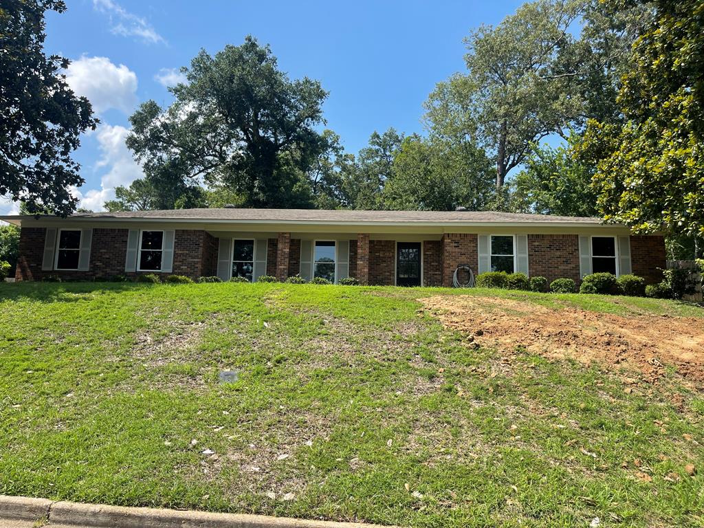 403 Ridgewood Property Photo 1