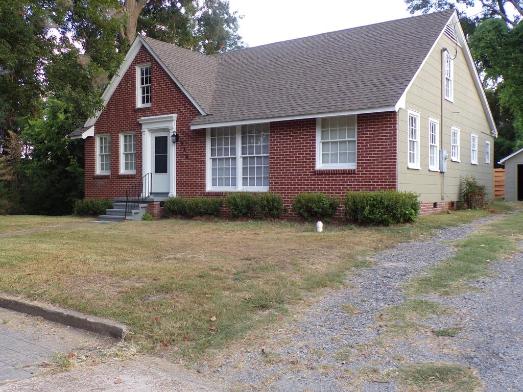 812 Central Ave. Property Photo 2