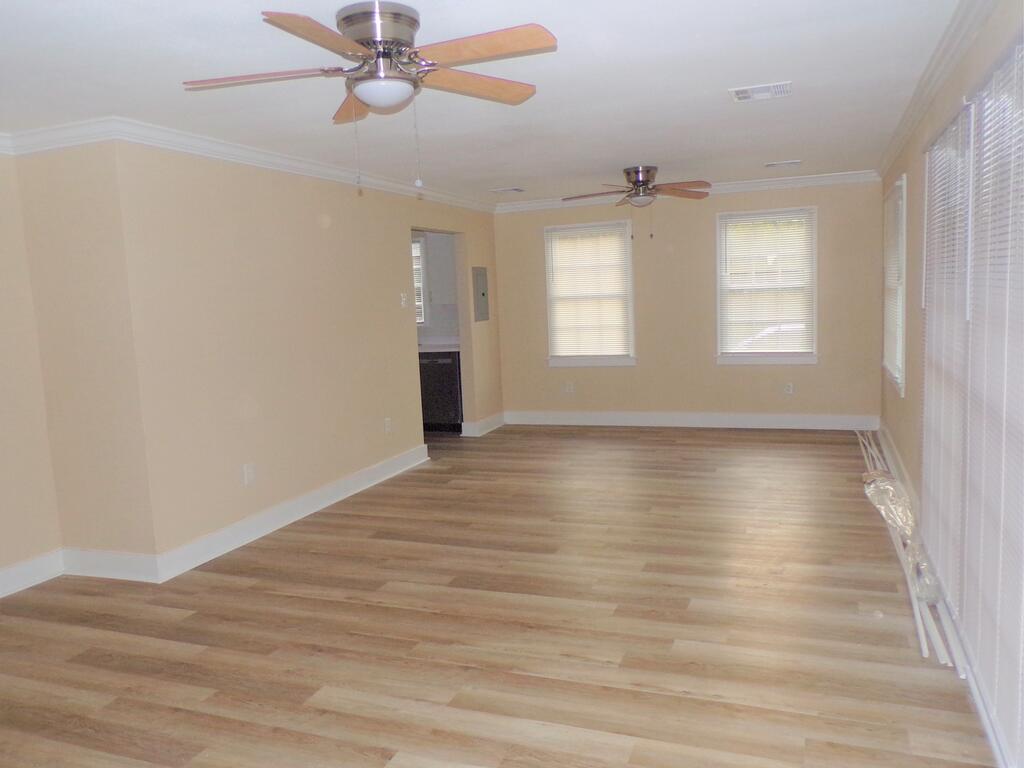 812 Central Ave. Property Photo 6