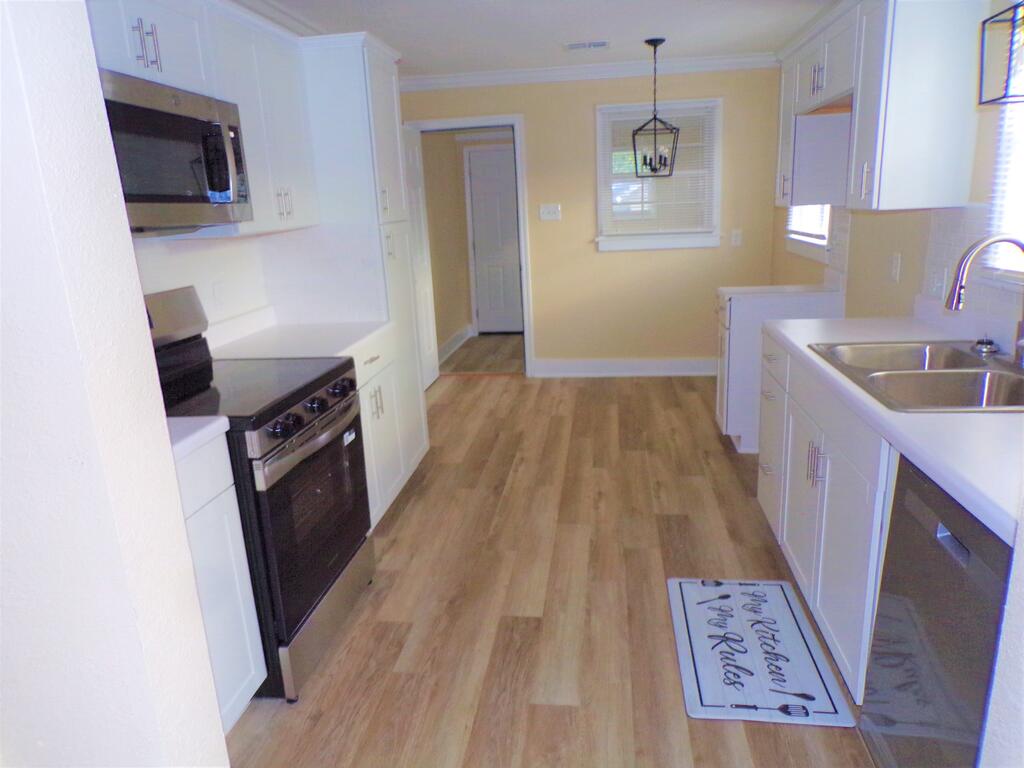 812 Central Ave. Property Photo 12