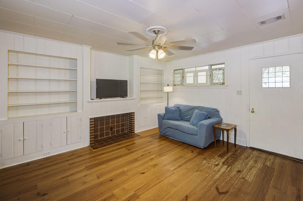 1813 Edna Drive Property Photo 9